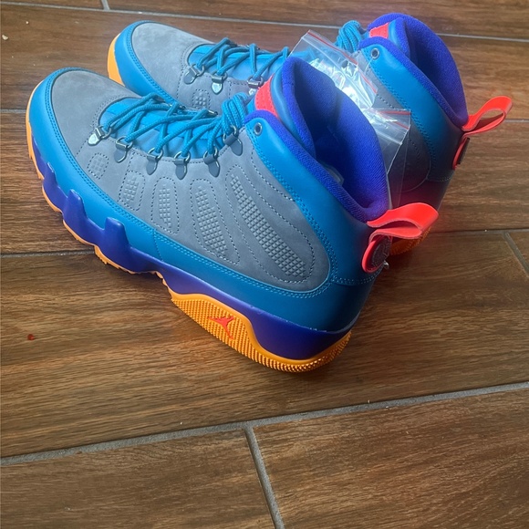 Jordan 9 - Picture 1 of 1
